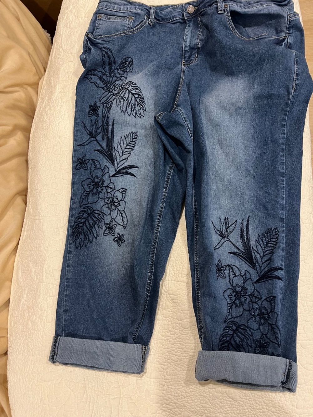 Earl EUC Ankle Cuffed Jeans - Picture 2 of 14